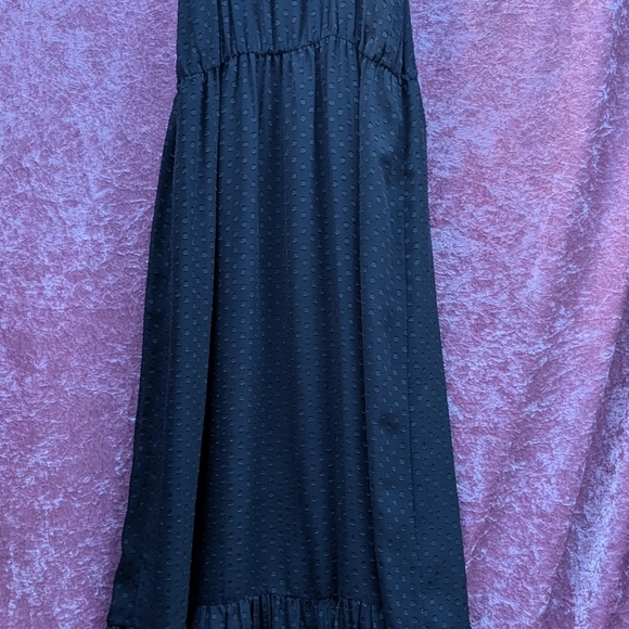 Long black flowy dress - Picture 3 of 6